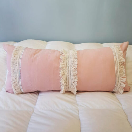 Almohadón boho rosa 1m