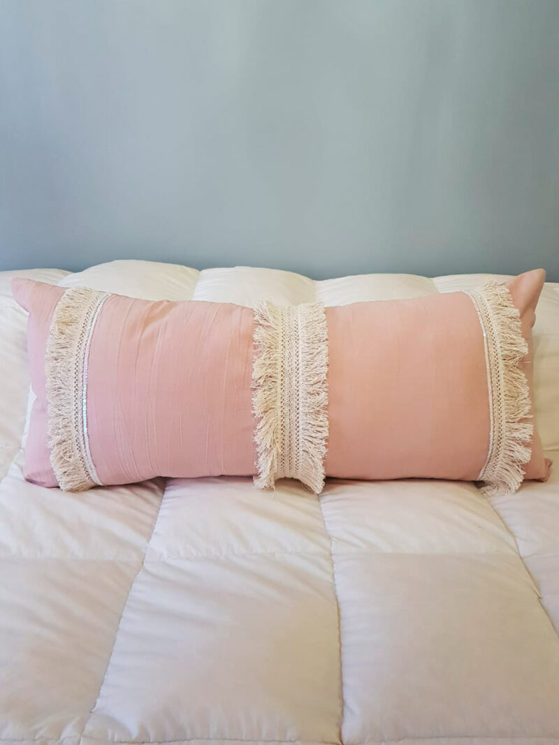 Almohadón boho rosa 1m