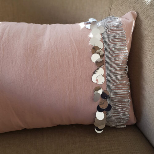 Almohadón boho rosa lurex